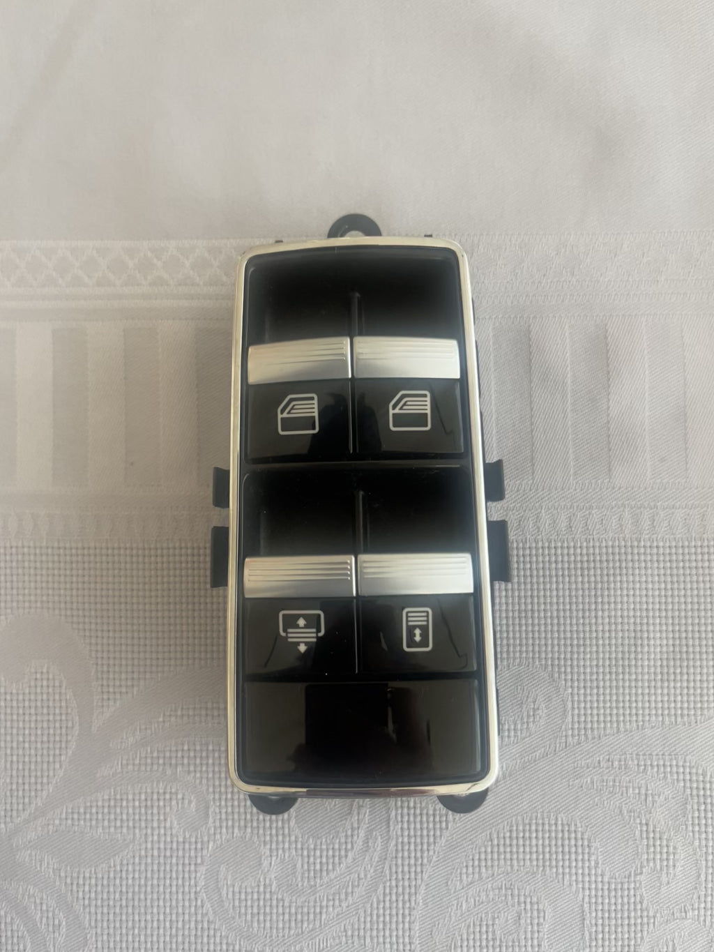 Mercedes S221 rear seat window switch. Right